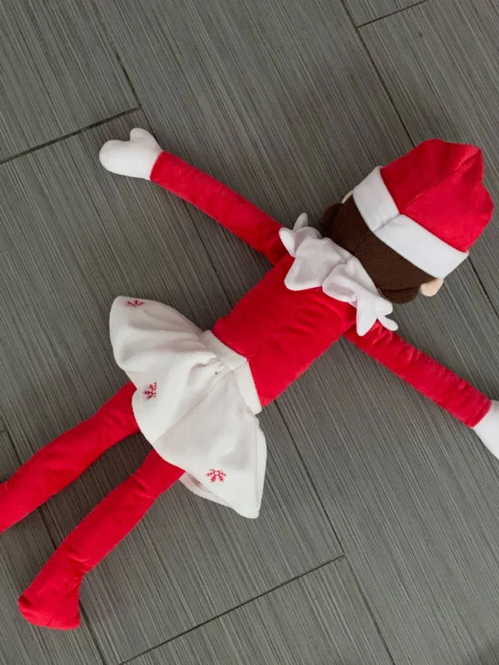 Elf on the Shelf Plushee Pals Girl Hugg Plush Stuffed Doll White Skirt 26